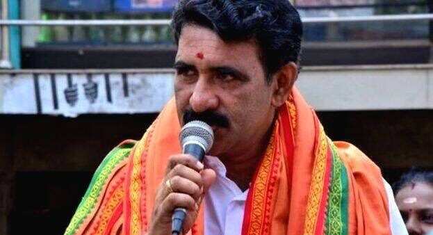ബി ഗോപാലകൃഷ്ണനെതിരെ വീണ്ടും തിരഞ്ഞെടുപ്പ് കമ്മീഷന് പരാതി നല്കി എല്ഡിഎഫ് ബി ഗോപാലകൃഷ്ണനെതിരെ വീണ്ടും തിരഞ്ഞെടുപ്പ് കമ്മീഷന് പരാതി നല്കി എല്ഡിഎഫ്
