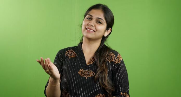 തൃപ്പൂണിത്തുറ എൻഡിഎ സ്ഥാനാർഥി അഞ്ജലി നായരുടെ അപേക്ഷ തള്ളി വരണാധികാരി തൃപ്പൂണിത്തുറ എൻഡിഎ സ്ഥാനാർഥി അഞ്ജലി നായരുടെ അപേക്ഷ തള്ളി വരണാധികാരി