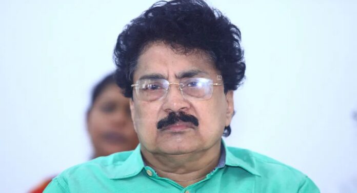 പി കെ ശശിയുടെ നാമനിർദേശ പത്രികയിൽ കൃത്രിമമെന്ന് എൽ.ഡി.എഫ് ആരോപണം പി കെ ശശിയുടെ നാമനിർദേശ പത്രികയിൽ കൃത്രിമമെന്ന് എൽ.ഡി.എഫ് ആരോപണം