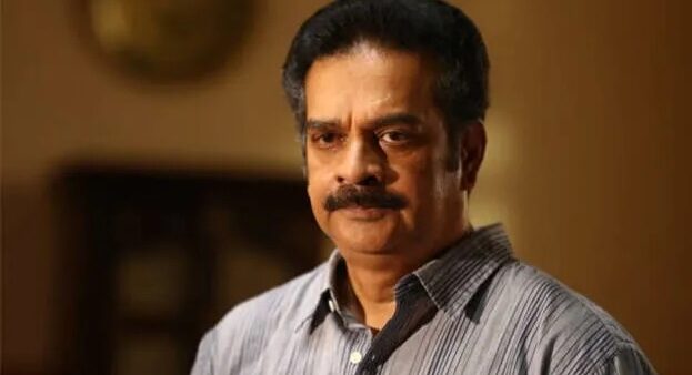 എത്തിയത് ചായ കുടിക്കാൻ, ടി എൻ പ്രതാപനും സംഘവും എന്നെ പിന്തുടരുന്നു ; കിറ്റ് വിവാദം തള്ളി ദേവൻ എത്തിയത് ചായ കുടിക്കാൻ, ടി എൻ പ്രതാപനും സംഘവും എന്നെ പിന്തുടരുന്നു ; കിറ്റ് വിവാദം തള്ളി ദേവൻ