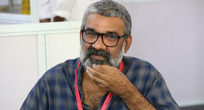 വോട്ട് ചെയ്യാൻ ജാമ്യമില്ല ; രഞ്ജിത്തിന്റെ ഇടക്കാല ജാമ്യപേക്ഷ കോടതി തള്ളി വോട്ട് ചെയ്യാൻ ജാമ്യമില്ല ; രഞ്ജിത്തിന്റെ ഇടക്കാല ജാമ്യപേക്ഷ കോടതി തള്ളി