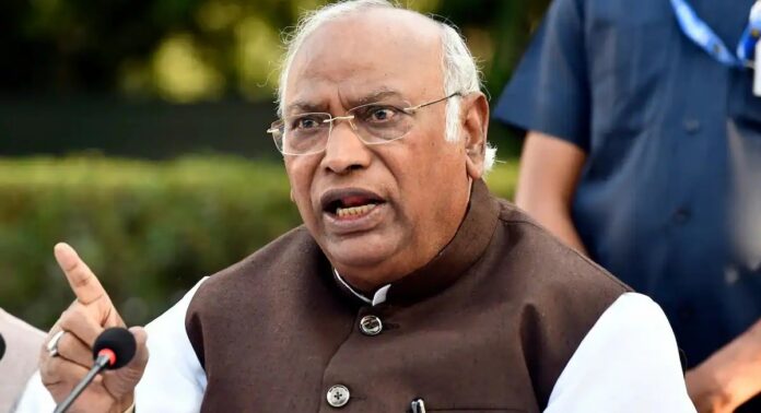 വനിത സംവരണ ഭേദഗതി ബില്ല് കൊണ്ടുവന്നത് തിരഞ്ഞെടുപ്പ് ലക്ഷ്യം വെച്ചെന്ന് മല്ലികാര്ജുന് ഖര്ഗെ വനിത സംവരണ ഭേദഗതി ബില്ല് കൊണ്ടുവന്നത് തിരഞ്ഞെടുപ്പ് ലക്ഷ്യം വെച്ചെന്ന് മല്ലികാര്ജുന് ഖര്ഗെ