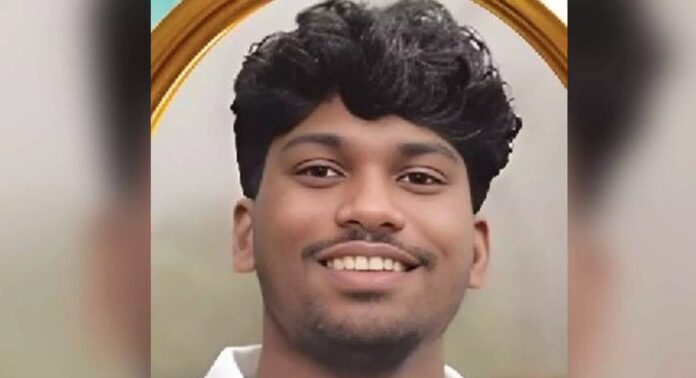 നെടുമ്പാശേരിയിൽ ഡിവൈഎഫ്ഐ നേതാവിനെ ജീവനൊടുക്കിയ നിലയിൽ കണ്ടെത്തി നെടുമ്പാശേരിയിൽ ഡിവൈഎഫ്ഐ നേതാവിനെ ജീവനൊടുക്കിയ നിലയിൽ കണ്ടെത്തി