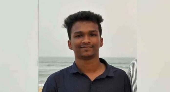 നിതിൻ ലോൺ ആപ്പിൽ കടം എടുത്തിരുന്നുവെന്നും ടീച്ചറുടെ നമ്പറാണ് കൊടുത്തതെന്നും കമ്മീഷണർ നിതിൻ ലോൺ ആപ്പിൽ കടം എടുത്തിരുന്നുവെന്നും ടീച്ചറുടെ നമ്പറാണ് കൊടുത്തതെന്നും കമ്മീഷണർ