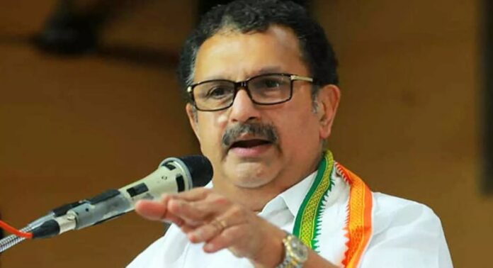 വാട്സ്ആപ്പ് ഗ്രൂപ്പുകൾ അല്ല ഹൈക്കമാൻഡ് ആണ് മുഖ്യമന്ത്രിയെ തീരുമാനിക്കുന്നതെന്ന് കെ മുരളീധരൻ വാട്സ്ആപ്പ് ഗ്രൂപ്പുകൾ അല്ല ഹൈക്കമാൻഡ് ആണ് മുഖ്യമന്ത്രിയെ തീരുമാനിക്കുന്നതെന്ന് കെ മുരളീധരൻ