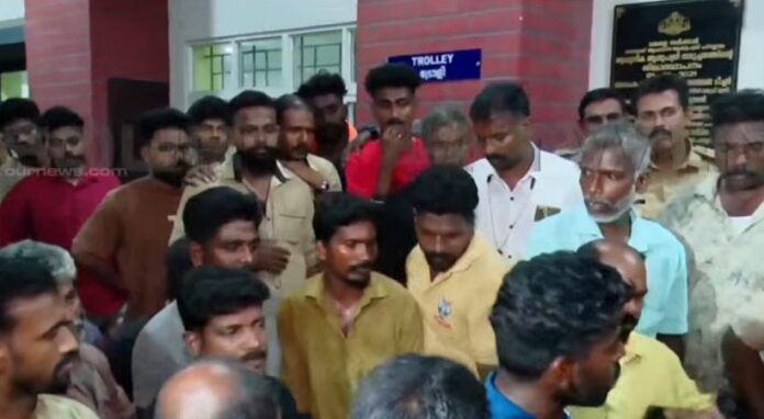 പാറശാല ആശുപത്രിയില് ചികിത്സ കിട്ടാതെ രോഗി മരിച്ചെന്ന ആരോപണം തള്ളി സൂപ്രണ്ട് പാറശാല ആശുപത്രിയില് ചികിത്സ കിട്ടാതെ രോഗി മരിച്ചെന്ന ആരോപണം തള്ളി സൂപ്രണ്ട്