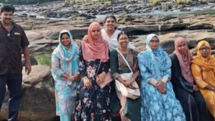 വാൽപ്പാറ അപകടത്തിൽ മരിച്ചവരുടെ എണ്ണം 9 ആയി ; നൊമ്പരമായി അധ്യാപകർ പങ്കുവെച്ച ചിത്രങ്ങൾ വാൽപ്പാറ അപകടത്തിൽ മരിച്ചവരുടെ എണ്ണം 9 ആയി ; നൊമ്പരമായി അധ്യാപകർ പങ്കുവെച്ച ചിത്രങ്ങൾ
