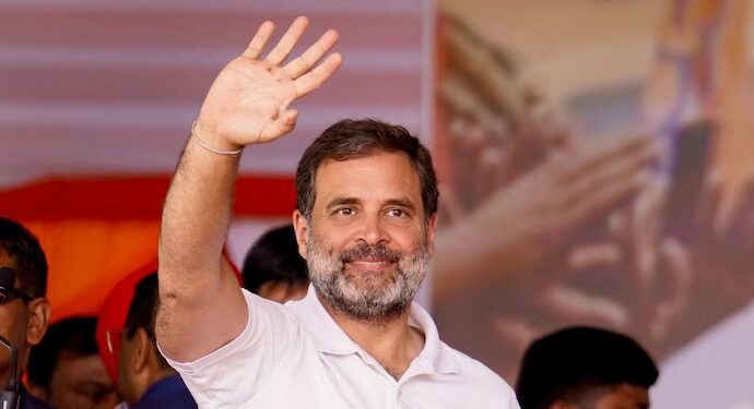 തമിഴ്നാട്ടിൽ രാഹുൽ ഗാന്ധിയുടെ ഹെലികോപ്റ്റർ പരിശോധിച്ച് തെരഞ്ഞെടുപ്പ് കമ്മീഷൻ ഉദ്യോഗസ്ഥർ തമിഴ്നാട്ടിൽ രാഹുൽ ഗാന്ധിയുടെ ഹെലികോപ്റ്റർ പരിശോധിച്ച് തെരഞ്ഞെടുപ്പ് കമ്മീഷൻ ഉദ്യോഗസ്ഥർ