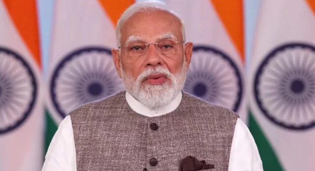 ബില്ല് പരാജയപ്പെട്ടപ്പോൾ കുടുംബ പാർട്ടികൾ കൈയ്യടിക്കുകയായിരുന്നു ; സ്ത്രീകളുടെ ആത്മാഭിമാനത്തിനാണ് ആ കൈയ്യടിയിലൂടെ മുറിവേറ്റതെന്ന് നരേന്ദ്രമോദി ബില്ല് പരാജയപ്പെട്ടപ്പോൾ കുടുംബ പാർട്ടികൾ കൈയ്യടിക്കുകയായിരുന്നു ; സ്ത്രീകളുടെ ആത്മാഭിമാനത്തിനാണ് ആ കൈയ്യടിയിലൂടെ മുറിവേറ്റതെന്ന് നരേന്ദ്രമോദി