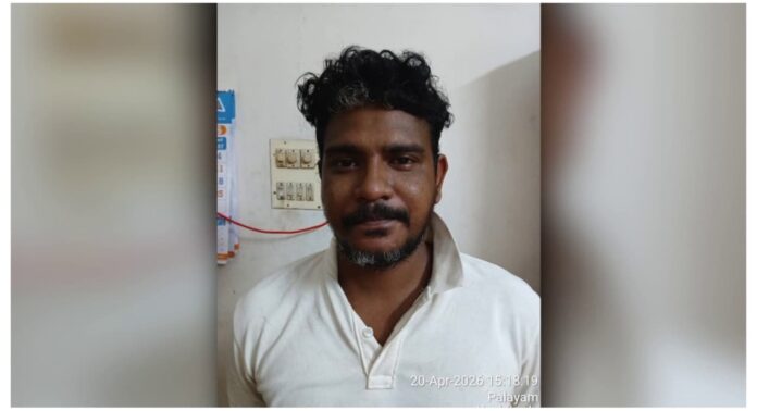 ട്രെയിൻ യാത്രക്കിടെ കല്ലേറിൽ യുവതിക്ക് പരിക്കേറ്റ സംഭവത്തില് പ്രതി പിടിയില് ട്രെയിൻ യാത്രക്കിടെ കല്ലേറിൽ യുവതിക്ക് പരിക്കേറ്റ സംഭവത്തില് പ്രതി പിടിയില്