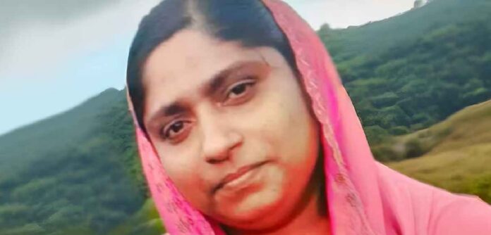 കായംകുളത്തെ വീട്ടമ്മയുടെ മരണം പാമ്പുകടിയേറ്റു തന്നെ ; പോസ്റ്റ്മോര്ട്ടം റിപ്പോർട്ട് പുറത്ത് കായംകുളത്തെ വീട്ടമ്മയുടെ മരണം പാമ്പുകടിയേറ്റു തന്നെ ; പോസ്റ്റ്മോര്ട്ടം റിപ്പോർട്ട് പുറത്ത്