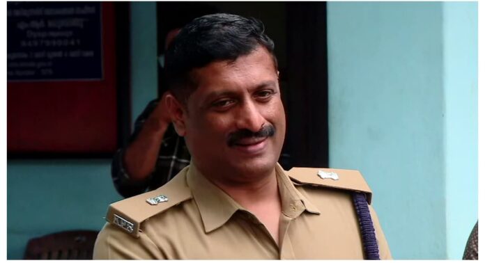 ഡി വൈ എസ് പി മധു ബാബുവിനെ എസ് പി ആക്കാൻ ശുപാർശ ; സ്ഥാനക്കയറ്റം കസ്റ്റഡി മർദന ആരോപണങ്ങൾ നിലനിൽക്കെ ഡി വൈ എസ് പി മധു ബാബുവിനെ എസ് പി ആക്കാൻ ശുപാർശ ; സ്ഥാനക്കയറ്റം കസ്റ്റഡി മർദന ആരോപണങ്ങൾ നിലനിൽക്കെ