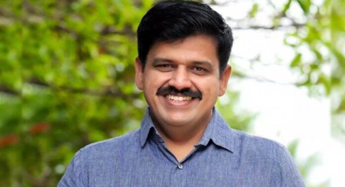 കാഞ്ഞങ്ങാട് നെഹ്റു കോളേജിൽ വോട്ട് ചോദിക്കാനെത്തിയ സന്ദീപ് വാര്യരെ ആക്രമിച്ചതായി പരാതി കാഞ്ഞങ്ങാട് നെഹ്റു കോളേജിൽ വോട്ട് ചോദിക്കാനെത്തിയ സന്ദീപ് വാര്യരെ ആക്രമിച്ചതായി പരാതി