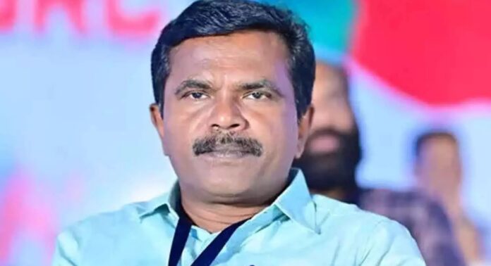എസ്ഡിപിഐ സംസ്ഥാന വൈസ് പ്രസിഡൻ്റായിരുന്ന തുളസീധരൻ പള്ളിക്കൽ മുസ്ലിം ലീഗിൽ ചേർന്നു എസ്ഡിപിഐ സംസ്ഥാന വൈസ് പ്രസിഡൻ്റായിരുന്ന തുളസീധരൻ പള്ളിക്കൽ മുസ്ലിം ലീഗിൽ ചേർന്നു