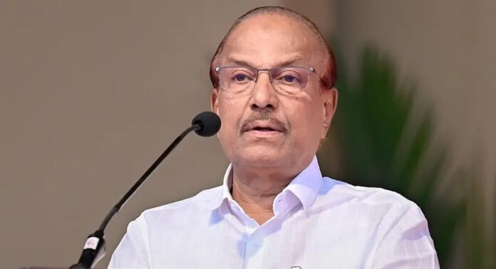 ജനവികാരം മാനിച്ചാകും കോൺഗ്രസ് മുഖ്യമന്ത്രിയെ തീരുമാനിക്കുകയെന്ന് പി.കെ കുഞ്ഞാലിക്കുട്ടി ജനവികാരം മാനിച്ചാകും കോൺഗ്രസ് മുഖ്യമന്ത്രിയെ തീരുമാനിക്കുകയെന്ന് പി.കെ കുഞ്ഞാലിക്കുട്ടി