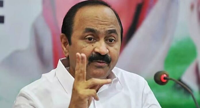 രണ്ടാം പിണറായി വിജയൻ സർക്കാരിന്റെ പ്രോഗസ് റിപ്പോർട്ടിനെതിരെ വിഡി സതീശൻ രണ്ടാം പിണറായി വിജയൻ സർക്കാരിന്റെ പ്രോഗസ് റിപ്പോർട്ടിനെതിരെ വിഡി സതീശൻ
