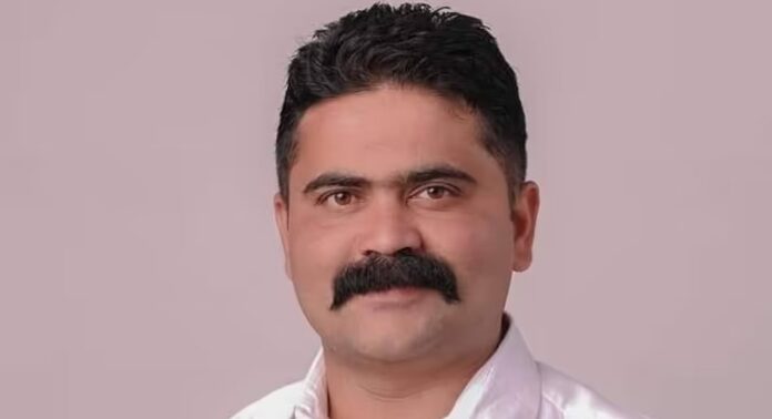ലൈംഗിക പീഡന കേസിൽ മുൻകൂർ ജാമ്യം തേടി പ്രശോഭ് സി വത്സൻ ലൈംഗിക പീഡന കേസിൽ മുൻകൂർ ജാമ്യം തേടി പ്രശോഭ് സി വത്സൻ