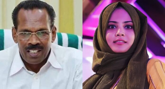 പേരാമ്പ്രയിൽ എൽഡിഎഫ് വർഗീയ പ്രചാരണം നടത്തുന്നതായി യുഡിഎഫിന്റെ പരാതി പേരാമ്പ്രയിൽ എൽഡിഎഫ് വർഗീയ പ്രചാരണം നടത്തുന്നതായി യുഡിഎഫിന്റെ പരാതി
