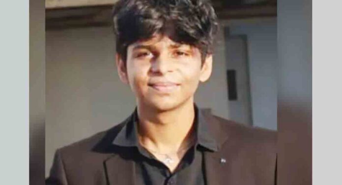 കൊൽക്കത്തയിൽ മരിച്ച പാലാരിവട്ടം സ്വദേശിയായ വിദ്യാർത്ഥിയുടെ മൃതദേഹം ഇന്ന് രാവിലെ നാട്ടിലെത്തിച്ചു കൊൽക്കത്തയിൽ മരിച്ച പാലാരിവട്ടം സ്വദേശിയായ വിദ്യാർത്ഥിയുടെ മൃതദേഹം ഇന്ന് രാവിലെ നാട്ടിലെത്തിച്ചു