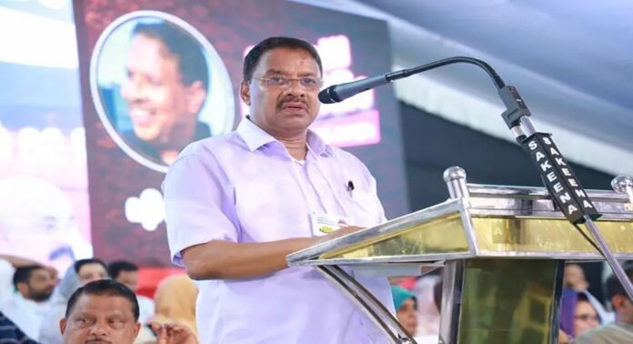 കോഴിക്കോട് തിരഞ്ഞെടുപ്പ് അട്ടിമറിക്കാൻ ശ്രമം നടന്നതായും മുഴുവൻ മണ്ഡലങ്ങളിലേയും വിവിപാറ്റ് എണ്ണണമെന്നും മുസ്ലിം ലീഗ് കോഴിക്കോട് ജില്ലാ പ്രസിഡന്റ് കോഴിക്കോട് തിരഞ്ഞെടുപ്പ് അട്ടിമറിക്കാൻ ശ്രമം നടന്നതായും മുഴുവൻ മണ്ഡലങ്ങളിലേയും വിവിപാറ്റ് എണ്ണണമെന്നും മുസ്ലിം ലീഗ് കോഴിക്കോട് ജില്ലാ പ്രസിഡന്റ്