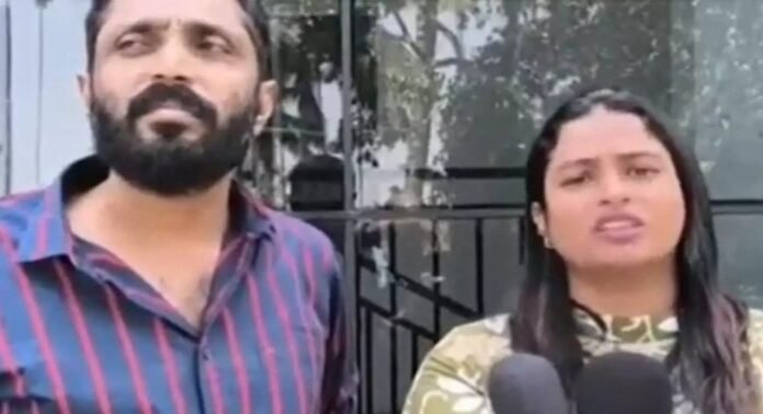 നാളെ പ്രിയങ്കാ ഗാന്ധി എത്തുമ്പോൾ ഉപവാസ സമരം നടത്തുമെന്ന് ആത്മഹത്യചെയ്ത മുന് ഡിസിസി ട്രഷറര് എന്.എം വിജയന്റെ കുടുംബം നാളെ പ്രിയങ്കാ ഗാന്ധി എത്തുമ്പോൾ ഉപവാസ സമരം നടത്തുമെന്ന് ആത്മഹത്യചെയ്ത മുന് ഡിസിസി ട്രഷറര് എന്.എം വിജയന്റെ കുടുംബം