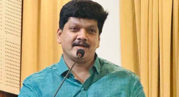 കോഴിക്കോട് ഡിസിസി ജനറല് സെക്രട്ടറി നിജേഷ് അരവിന്ദ് രാജിവെച്ചു കോഴിക്കോട് ഡിസിസി ജനറല് സെക്രട്ടറി നിജേഷ് അരവിന്ദ് രാജിവെച്ചു