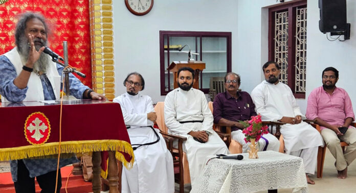 തുമ്പമൺ സെഹിയോൻ മാർത്തോമ്മ പള്ളിയിൽ വൈദികന്റെ ‘കുരിശുവര’ ചിത്ര പ്രദർശനം സംഘടിപ്പിച്ചു തുമ്പമൺ സെഹിയോൻ മാർത്തോമ്മ പള്ളിയിൽ വൈദികന്റെ ‘കുരിശുവര’ ചിത്ര പ്രദർശനം സംഘടിപ്പിച്ചു