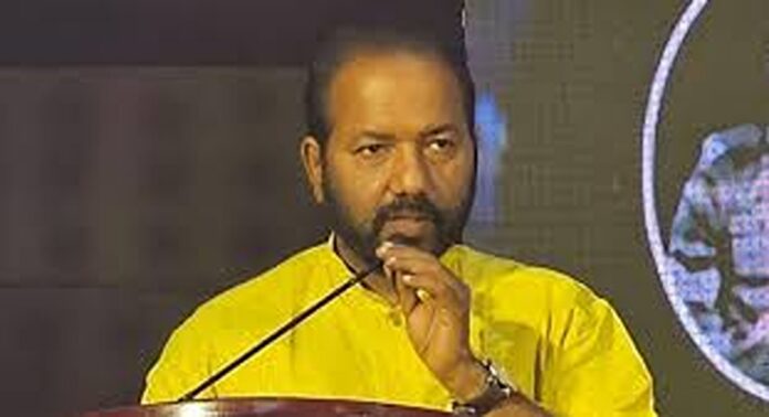 പാലക്കാട്ട് പണം വിതരണം ചെയ്തതിൽ വിശദീകരണവുമായി ബിജെപി പാലക്കാട്ട് പണം വിതരണം ചെയ്തതിൽ വിശദീകരണവുമായി ബിജെപി