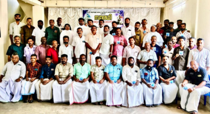 ചുങ്കപ്പാറയില് ഓട്ടോ ടാക്സി ഡ്രൈവര്മാരുടെ സംഗമം നടത്തി ചുങ്കപ്പാറയില് ഓട്ടോ ടാക്സി ഡ്രൈവര്മാരുടെ സംഗമം നടത്തി