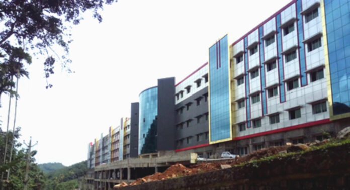 വടശ്ശേരിക്കര ശ്രീഅയ്യപ്പ മെഡിക്കല് കോളേജിന് ജപ്തി നോട്ടീസ് വടശ്ശേരിക്കര ശ്രീഅയ്യപ്പ മെഡിക്കല് കോളേജിന് ജപ്തി നോട്ടീസ്