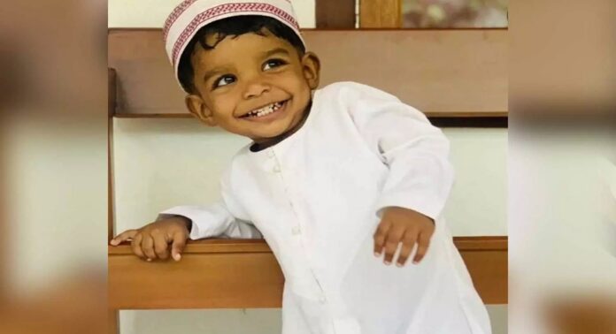 മലപ്പുറത്ത് മൂന്ന് വയസുകാരന് സ്വിമ്മിങ് പൂളില് വീണ് മരിച്ചു മലപ്പുറത്ത് മൂന്ന് വയസുകാരന് സ്വിമ്മിങ് പൂളില് വീണ് മരിച്ചു