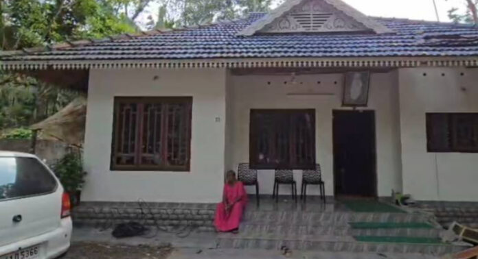 കൂത്താട്ടുകുളത്ത് ഇടിമിന്നലേറ്റ് വീടും ഗാർഹിക ഉപകരണങ്ങളും നശിച്ചു കൂത്താട്ടുകുളത്ത് ഇടിമിന്നലേറ്റ് വീടും ഗാർഹിക ഉപകരണങ്ങളും നശിച്ചു