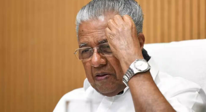 സി.പി .എം കോഴിക്കോട് ജില്ലാ കമ്മിറ്റിയിൽ പിണറായി വിജയന് നേരെ രൂക്ഷ വിമർശനം സി.പി .എം കോഴിക്കോട് ജില്ലാ കമ്മിറ്റിയിൽ പിണറായി വിജയന് നേരെ രൂക്ഷ വിമർശനം