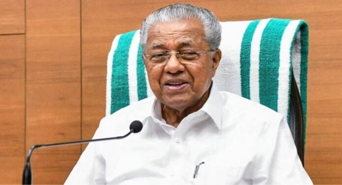 നിയമസഭയില് ശ്രദ്ധനേടി ഇടത് വിമതര് ; പിണറായി വിജയനെ അഭിവാദ്യം ചെയ്ത് സത്യപ്രതിജ്ഞ നടത്തി എംഎല്എമാര് നിയമസഭയില് ശ്രദ്ധനേടി ഇടത് വിമതര് ; പിണറായി വിജയനെ അഭിവാദ്യം ചെയ്ത് സത്യപ്രതിജ്ഞ നടത്തി എംഎല്എമാര്