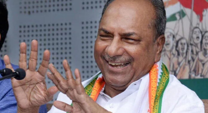 കേരളത്തിൽ ആഞ്ഞടിച്ചത് ഭരണവിരുദ്ധ സുനാമി ; ഇടതുകോട്ടകൾ നിലംപരിശായെന്ന് എ.കെ. ആന്റണി കേരളത്തിൽ ആഞ്ഞടിച്ചത് ഭരണവിരുദ്ധ സുനാമി ; ഇടതുകോട്ടകൾ നിലംപരിശായെന്ന് എ.കെ. ആന്റണി