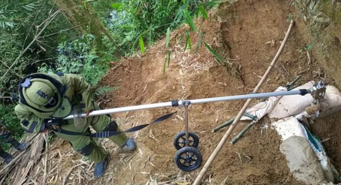 അസമിൽ രണ്ടാം ലോകമഹായുദ്ധകാലത്തെ ബോംബ് കണ്ടെത്തി അസമിൽ രണ്ടാം ലോകമഹായുദ്ധകാലത്തെ ബോംബ് കണ്ടെത്തി