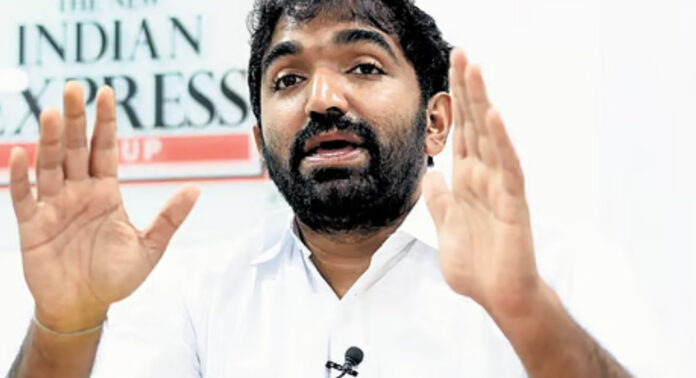 കേരളത്തിന്റെ ഇരുണ്ട കാലം അവസാനിച്ചു : വികസനകുതിപ്പിന് പുതുപ്പള്ളി സജ്ജമെന്ന് ചാണ്ടി ഉമ്മൻ കേരളത്തിന്റെ ഇരുണ്ട കാലം അവസാനിച്ചു : വികസനകുതിപ്പിന് പുതുപ്പള്ളി സജ്ജമെന്ന് ചാണ്ടി ഉമ്മൻ
