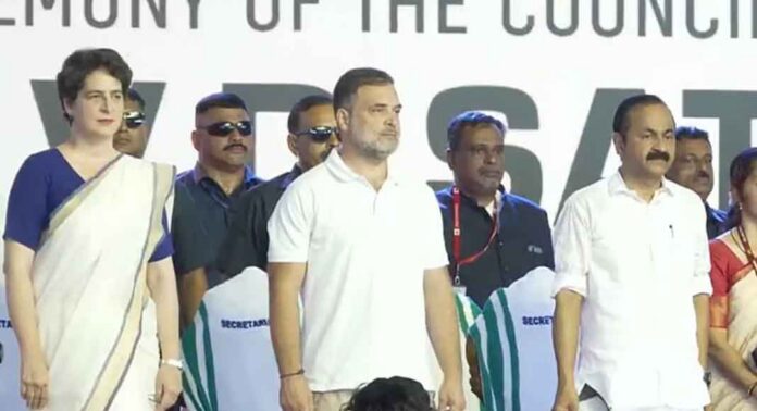 ഇന്ദിര ഗ്യാരൻ്റി നടപ്പാക്കുന്നതിൽ ആശങ്ക ; പദ്ധതികൾ നടപ്പാക്കിയാൽ ഖജനാവിന് നഷ്ടം 10,000 കോടിയിലധികം രൂപ ഇന്ദിര ഗ്യാരൻ്റി നടപ്പാക്കുന്നതിൽ ആശങ്ക ; പദ്ധതികൾ നടപ്പാക്കിയാൽ ഖജനാവിന് നഷ്ടം 10,000 കോടിയിലധികം രൂപ