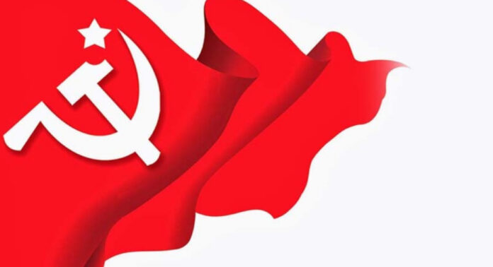 സത്യപ്രതിജ്ഞാ ചടങ്ങിൽ വന്ദേമാതരം പൂർണ്ണമായി ആലപിച്ചതിനെതിരെ കടുത്ത വിമർശനവുമായി സി പി എം സത്യപ്രതിജ്ഞാ ചടങ്ങിൽ വന്ദേമാതരം പൂർണ്ണമായി ആലപിച്ചതിനെതിരെ കടുത്ത വിമർശനവുമായി സി പി എം