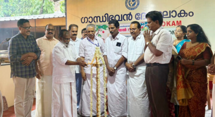 കോന്നി ഗാന്ധിഭവന് ദേവലോകത്തില് അവധിക്കാല ക്യാമ്പും അമ്മക്കൊരുമ്മ പദ്ധതി ഉത്ഘാടനവും നടന്നു കോന്നി ഗാന്ധിഭവന് ദേവലോകത്തില് അവധിക്കാല ക്യാമ്പും അമ്മക്കൊരുമ്മ പദ്ധതി ഉത്ഘാടനവും നടന്നു