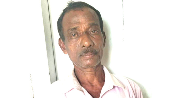 അയൽവാസിയെ ചുറ്റികകൊണ്ട് തലക്കടിച്ച് കൊല്ലാൻ ശ്രമിച്ചയാളെ അറസ്റ്റ് ചെയ്തു അയൽവാസിയെ ചുറ്റികകൊണ്ട് തലക്കടിച്ച് കൊല്ലാൻ ശ്രമിച്ചയാളെ അറസ്റ്റ് ചെയ്തു