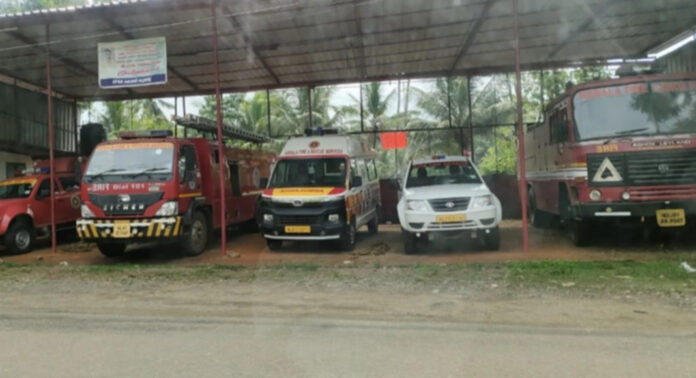 കോന്നിയിലെ അഗ്നിരക്ഷാ നിലയത്തിന് വേണം സ്ഥിരമായ കുടിവെള്ള സംവിധാനം കോന്നിയിലെ അഗ്നിരക്ഷാ നിലയത്തിന് വേണം സ്ഥിരമായ കുടിവെള്ള സംവിധാനം