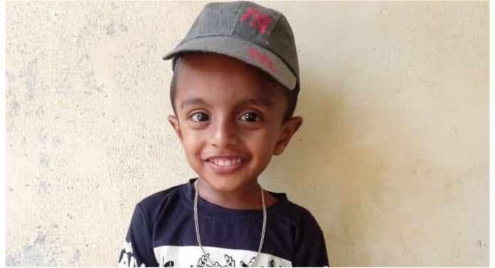 പാലക്കാട് പെട്ടി ഓട്ടോയിൽ നിന്ന് തെറിച്ചുവീണ് 6 വയസുകാരൻ മരിച്ചു പാലക്കാട് പെട്ടി ഓട്ടോയിൽ നിന്ന് തെറിച്ചുവീണ് 6 വയസുകാരൻ മരിച്ചു