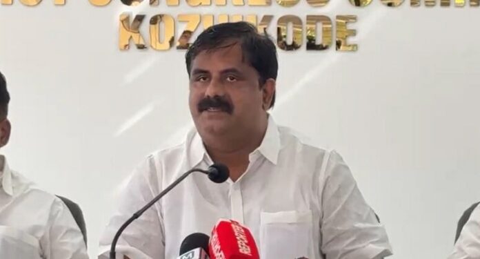 സ്ട്രോങ് റൂം വിവാദത്തിൽ നിയമപരമായി മുന്നോട്ട് പോകുമെന്ന് കെ. പ്രവീൺകുമാർ സ്ട്രോങ് റൂം വിവാദത്തിൽ നിയമപരമായി മുന്നോട്ട് പോകുമെന്ന് കെ. പ്രവീൺകുമാർ