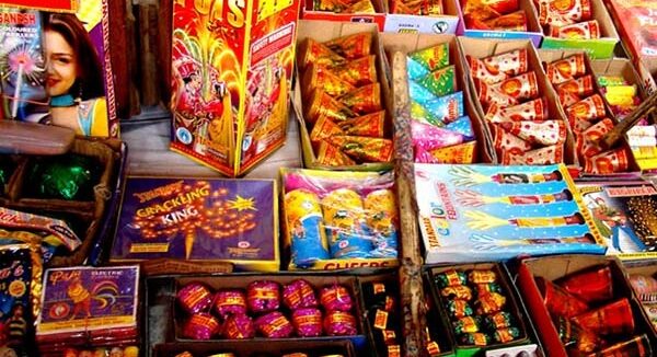 വോട്ടെണ്ണൽ പ്രമാണിച്ച് രണ്ട് ജില്ലകളിൽ പടക്കക്കടകൾ തുറക്കരുതെന്ന് ഉത്തരവിട്ട് ജില്ലാ കളക്ടർമാർ വോട്ടെണ്ണൽ പ്രമാണിച്ച് രണ്ട് ജില്ലകളിൽ പടക്കക്കടകൾ തുറക്കരുതെന്ന് ഉത്തരവിട്ട് ജില്ലാ കളക്ടർമാർ
