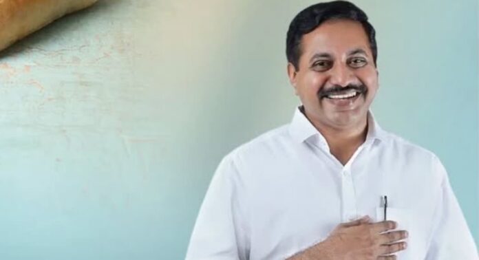 തൃപ്പൂണിത്തുറയിൽ യുഡിഎഫ് സ്ഥാനാര്ഥി ദീപക് ജോയ്ക്ക് വിജയം തൃപ്പൂണിത്തുറയിൽ യുഡിഎഫ് സ്ഥാനാര്ഥി ദീപക് ജോയ്ക്ക് വിജയം