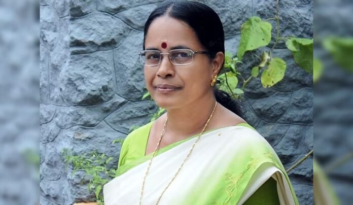 അയിഷാപോറ്റിയുടെ തോൽവി ; എഴുകോണിൽ യു.ഡി.എഫ് ചെയർമാൻ രാജിവെച്ചു അയിഷാപോറ്റിയുടെ തോൽവി ; എഴുകോണിൽ യു.ഡി.എഫ് ചെയർമാൻ രാജിവെച്ചു