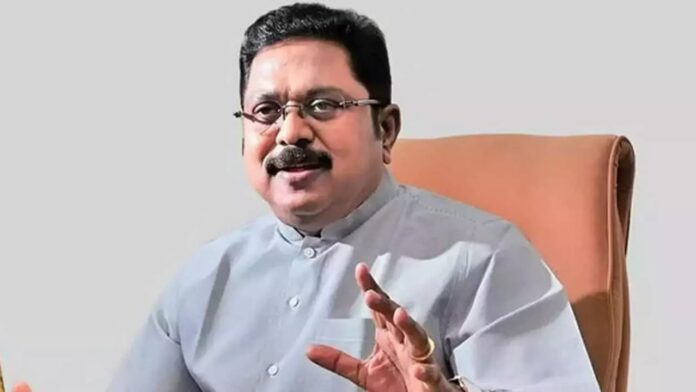 ഇപിഎസിനെ മുഖ്യമന്ത്രി ആകണമെന്ന ആവശ്യവുമായി എഎംഎംകെ ; ഗവർണർക്ക് കത്ത് നൽകി ഇപിഎസിനെ മുഖ്യമന്ത്രി ആകണമെന്ന ആവശ്യവുമായി എഎംഎംകെ ; ഗവർണർക്ക് കത്ത് നൽകി