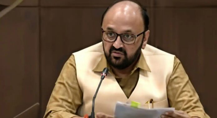 ‘റെയിൻ റെയിൻ ഗോ എവേ’ കവിതയ്ക്ക് എതിരെ യുപി ഉന്നതവിദ്യാഭ്യാസ മന്ത്രി ‘റെയിൻ റെയിൻ ഗോ എവേ’ കവിതയ്ക്ക് എതിരെ യുപി ഉന്നതവിദ്യാഭ്യാസ മന്ത്രി