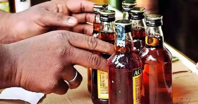 സംസ്ഥാനത്ത് മദ്യത്തിന് വില കുറഞ്ഞു ; ജനകീയ ബ്രാൻഡുകൾക്ക് പത്തു രൂപ വീതം കുറഞ്ഞു സംസ്ഥാനത്ത് മദ്യത്തിന് വില കുറഞ്ഞു ; ജനകീയ ബ്രാൻഡുകൾക്ക് പത്തു രൂപ വീതം കുറഞ്ഞു